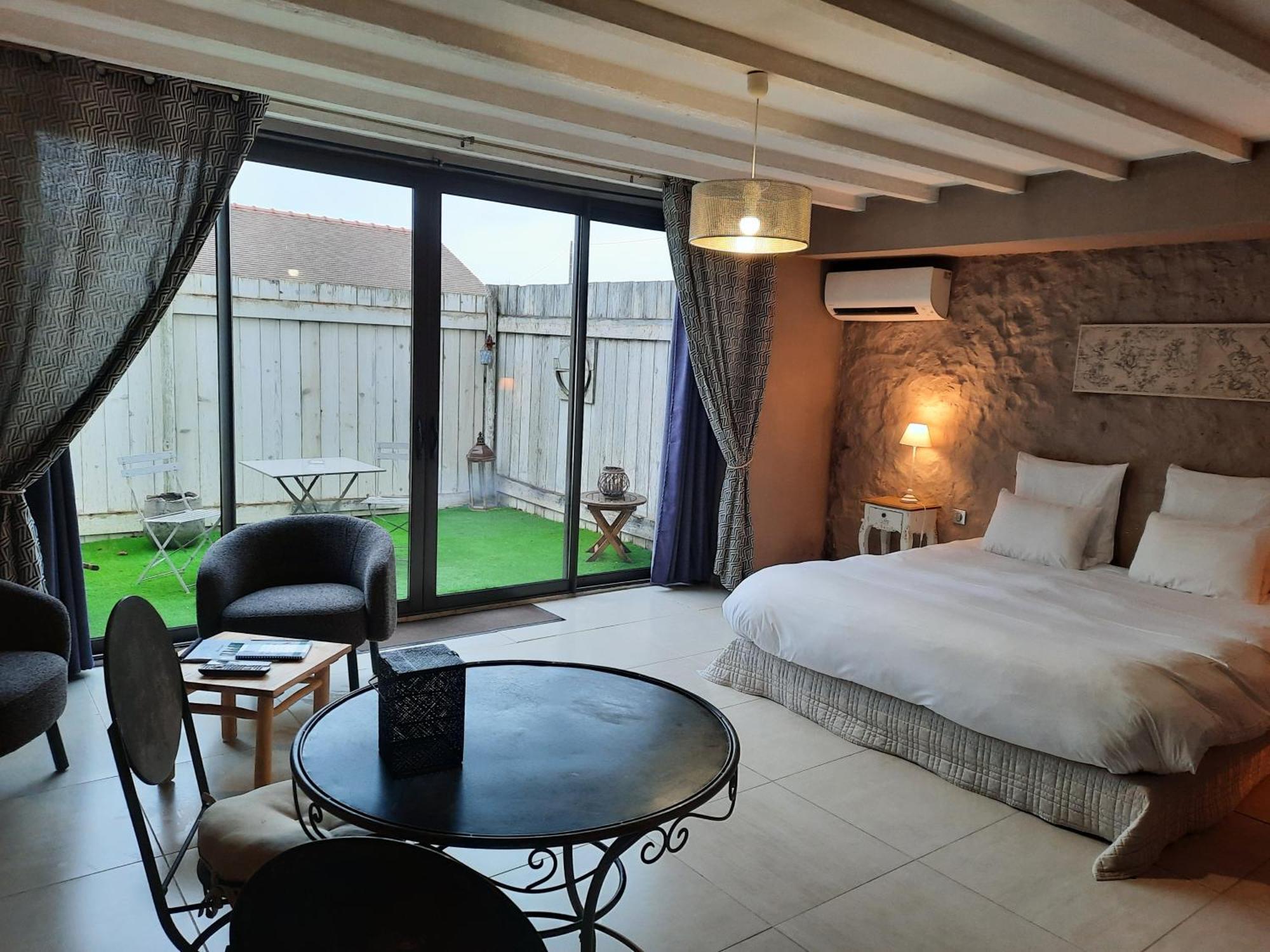 Charme Au Fil De L'Eau Hotel Vendieres Luaran gambar